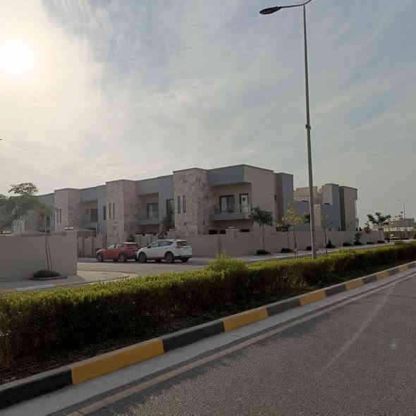 سلام عليكم تجهيز كوادر صباغين جميع نواع الصباغ *********** بي واتساب
