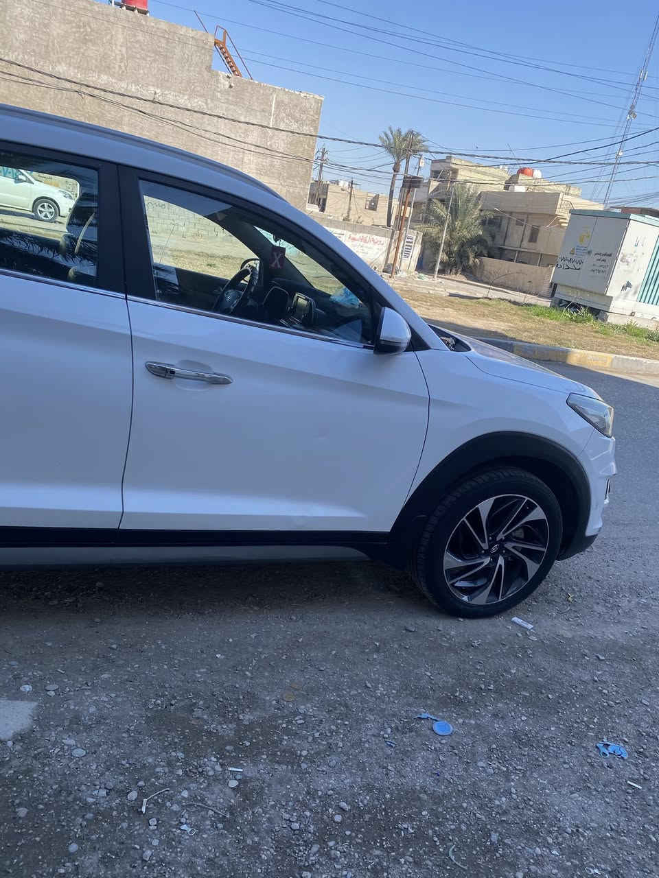 توسان 2020 
خليجي مكفوله 
كشن أماي كهربائي 
لد نهاري 
أشاره بالمري 
حساس خلفي 
تبريد قطعتين 
خمس عدسات 
205 $ 
مكاني بغداد 
***********
