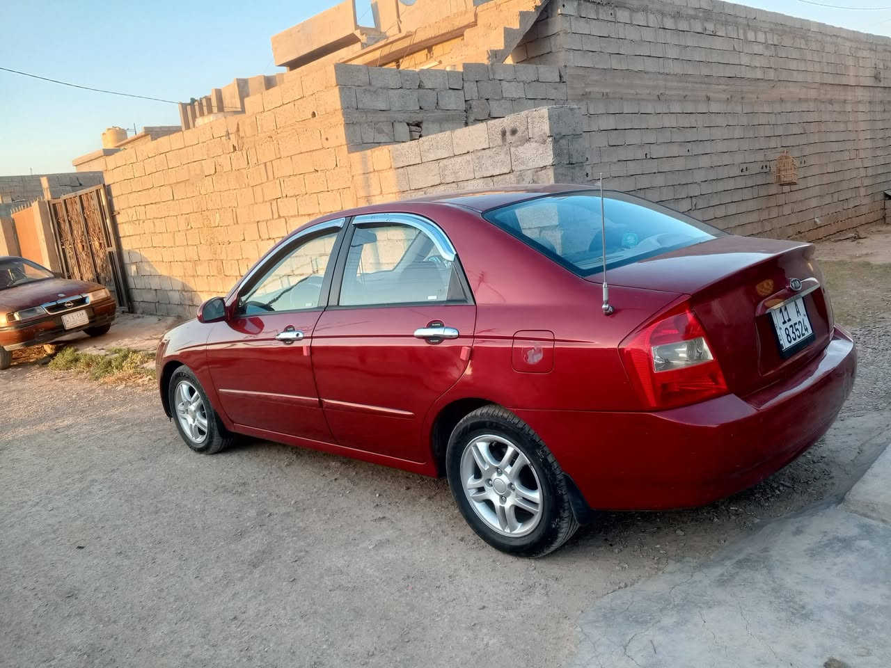 سلام عليكم
كيه سبكترا 
2004

بسمي سنويه لل 2031
كير بل شرط 
محرك بل شرط 
تخم تاير جديد 
باتري جديد 
كهربائات منل دعاميه لل دعاميه 

بطاين بوب اربعه جدد 

السعر 70وبي مجال مكاني كركوك 

لل اتصال ***********
