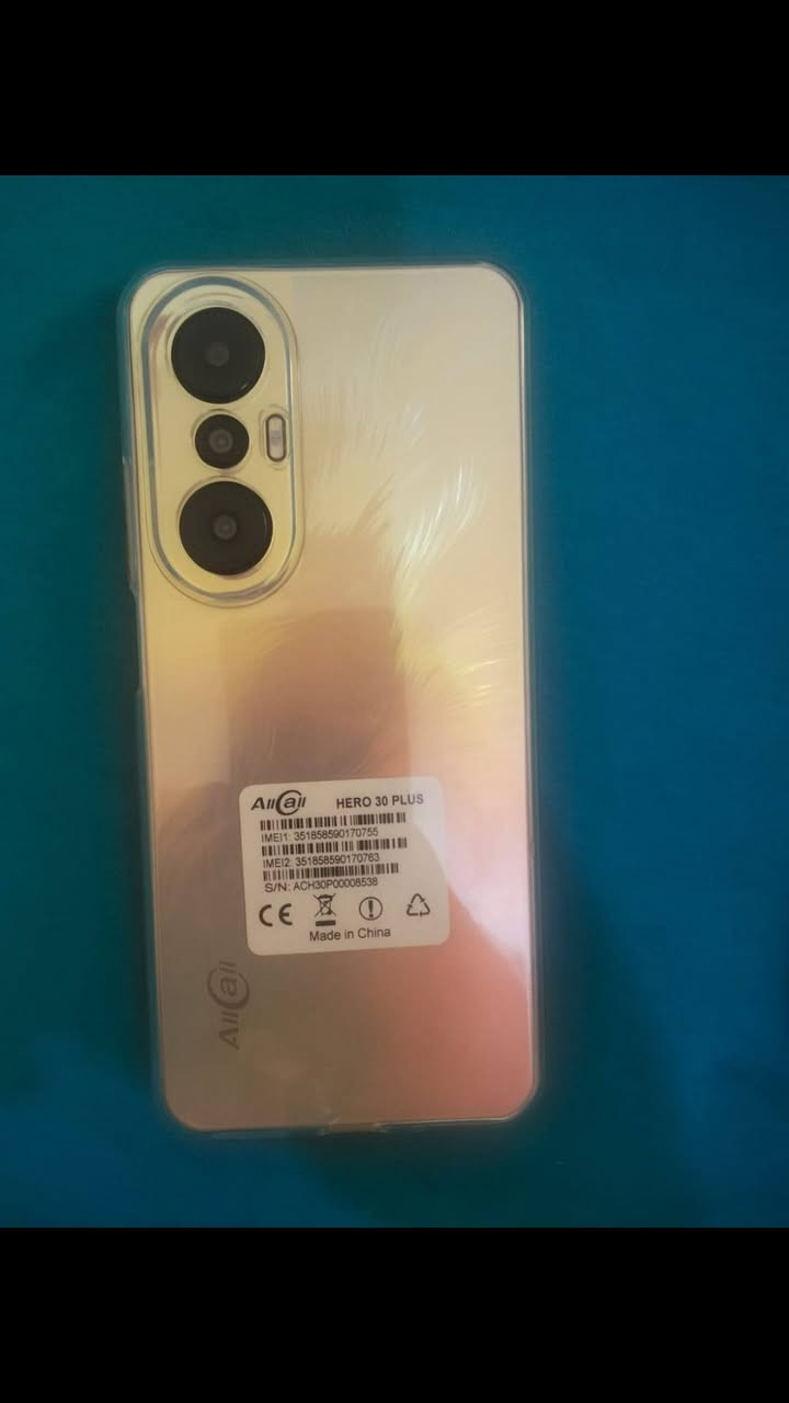 السلام عليكم تليفون للبيع معه ملحقاته وكارتونه موجوده السعر 90 الف وبي مجال حق الجيه مكاني بغداد المشتل قرب أسواق فدوه***********
