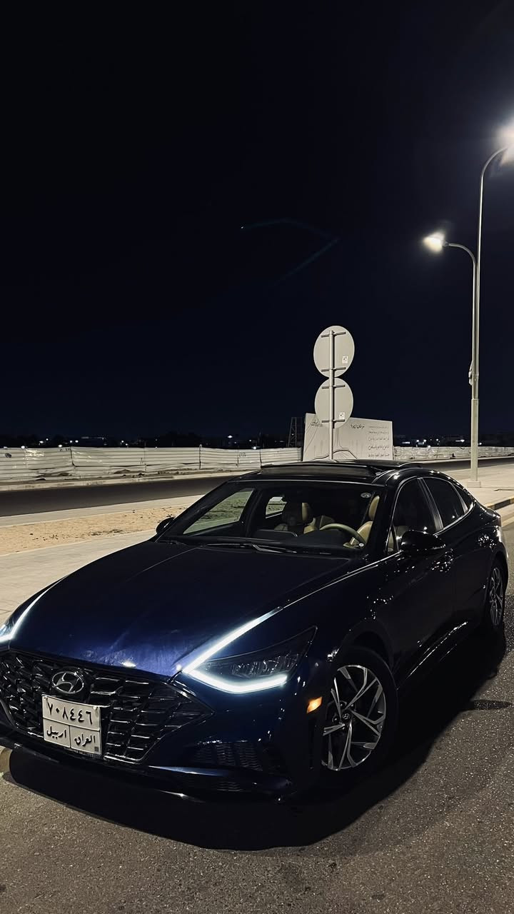 سوناتا ٢٠٢٠
حادث خلفي جاملغ وباب خلفي
 بدون ايرباك بدون شواصي
فول بانوراما سستم boss عينه دجتل
نقاط عميه شحن لاسلكلي تدفئة كشنات وستيرن رادارات قيادة ذاتيه اوتو هولد مكينة٢.٥ مو تيربو 
شماليه باسم شركة سنويه لل٢٠٢٧
ماشيه ٦٩ ميل
بيها تكحيل بلبنيد ومغلفه نانو البنيد 
السعر ١٥٥ قفل بيع مستعجل 
***********
