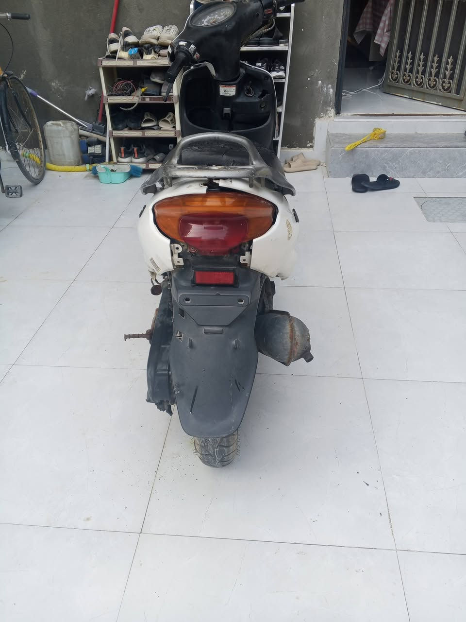 سلام عليكم 
دراجة اكزز خبط سعر 350 بيه مجال للشراي 
دراجة شغالة تفيد مال شغل اكفلهة من سرقة فقط 
مكاني بصرة معقل في منطقة الفنجانية


**إذا كنت صاحب هذا الإعلان وتريد حذفه لأي سبب، رجاءا أرسل رسالة إلى الدعم الفني**