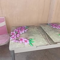 ميز طعام للبيع السعر 70وبي مجال 07710764602