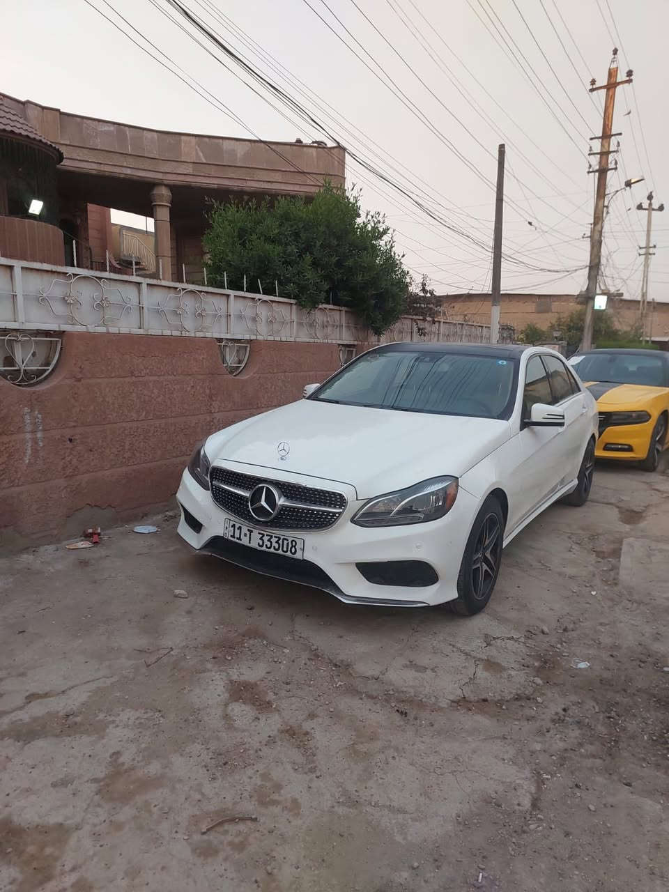 سلام عليكم مارسدس للبيع E350موديل 2016
امريكي السياره حادثه نص البنيد صبغ والجاملغ السايق
وبيه شخوط بل الباب الصدر والخلفي 
العنوان بغداد شارع فلسطين خلف معارض النهضه ما متواجد بل فيس اتصل وتدلل
***********
