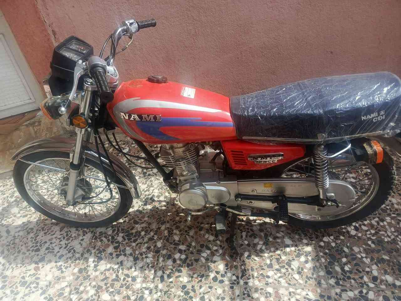 السلام عليكم شباب دراجه البيع نامه باب اول شلامجه
بدون بدون اوراق 

مكفول كفاله 

موديل 25 

المكان المجر الكبير وهاذ رقمي *********** المو شراي لا يتعبني خاص هم متواجد 

السعر 850 وبيه مجال حك الجيه اطيحلك وملاحظة لحد يكسر الحلال العالم وشكرا
