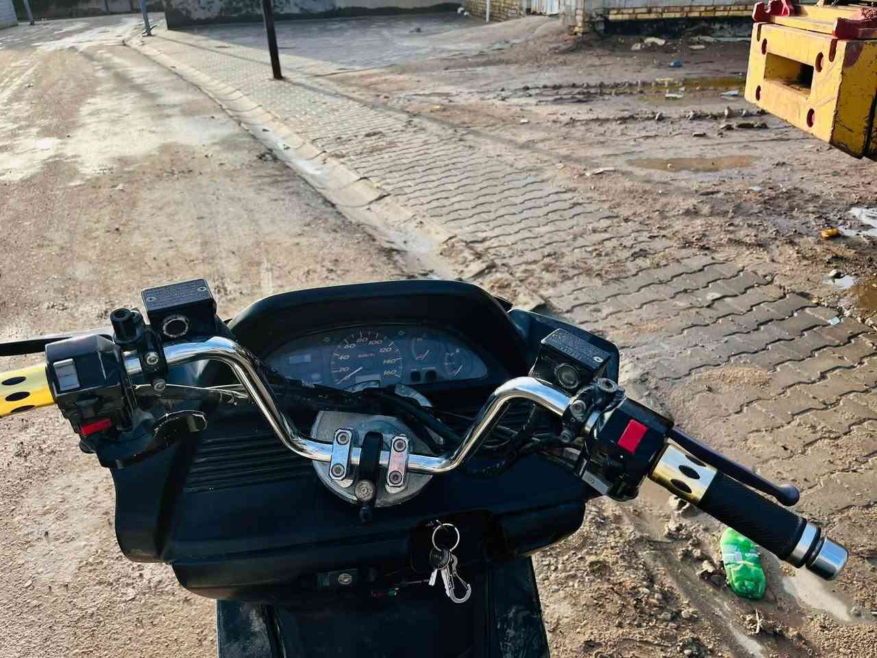 دراجه للبيع *********** سعرها 800وبيها مجال
