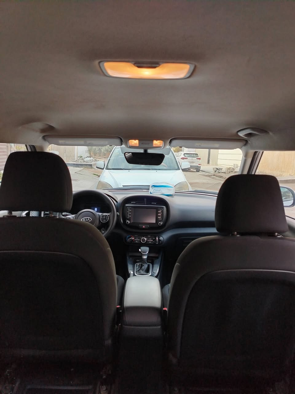 السلام عليكم من رخصة مدير الكروب كيا صول مديل ٢١ ماشيه ٤٣ ألف رقم أربيل الحادث جاملغ وطخه بالبنيد السعر ١٣٨ موقع السياره شارع فلسطين الرقم التليفون ***********
