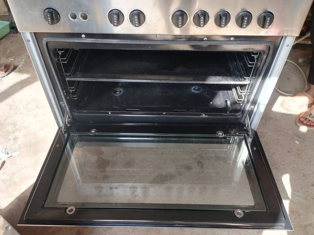 سلام عليكم
طباخ  نوع جيرمني صناعة الماني السعر 250 الف العنوان نعمانية سوق المسقف سوق ابو عظيم محل ابو جبار البصراوي *********** @إشارة
