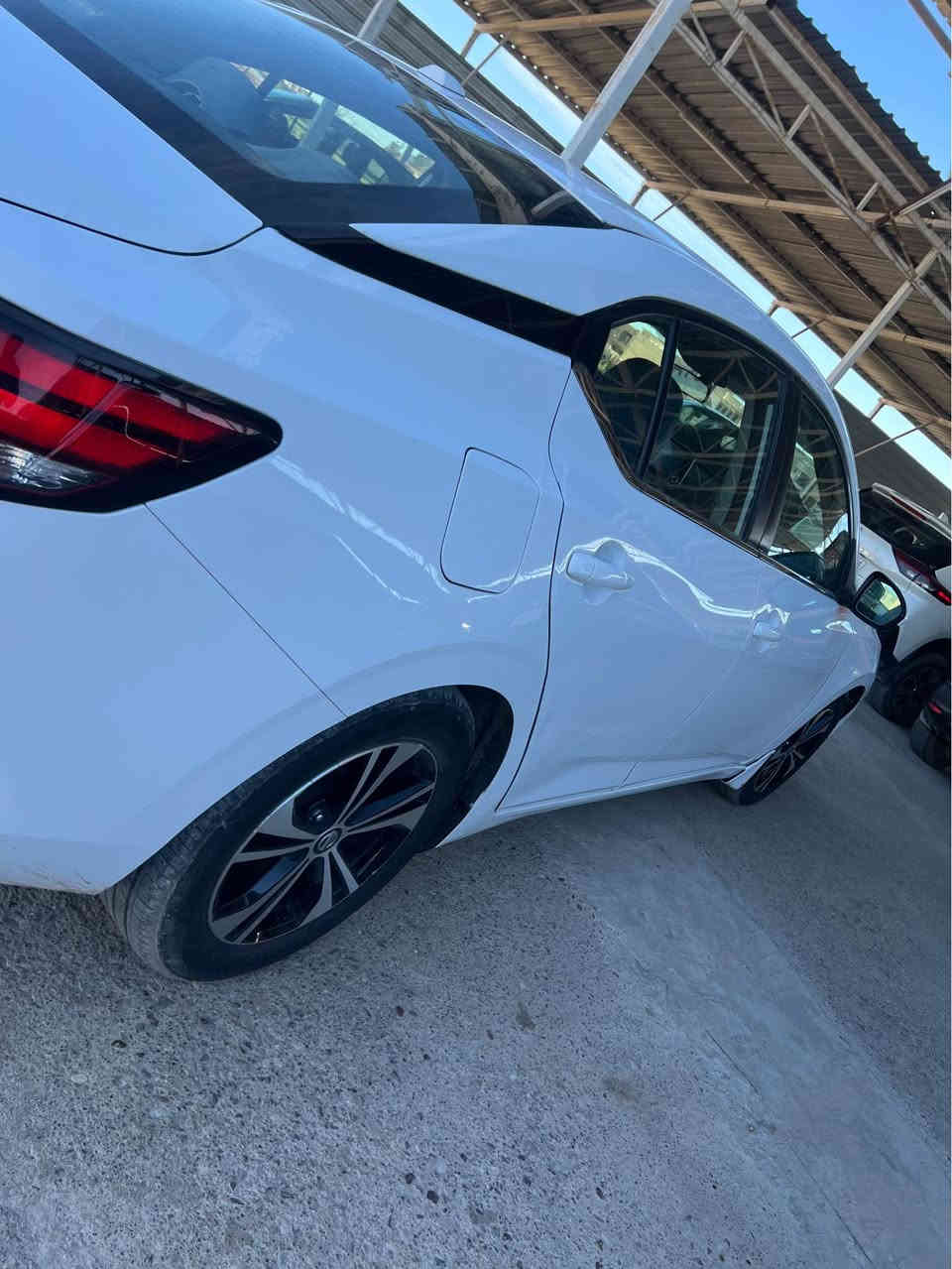 نيسان سينترا 2021 مصفات SV. سبخ به س بولند بي داخلي  سعر 135  ره قه ته له فون ***********واتساپ. عنو اكري دهوك, العراق
