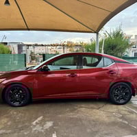 Sentra SV 2021.  چاملۆخ و بۆلینت. لەگەل نیو چاملۆخی پشتەوە کەمەک دەرگە...