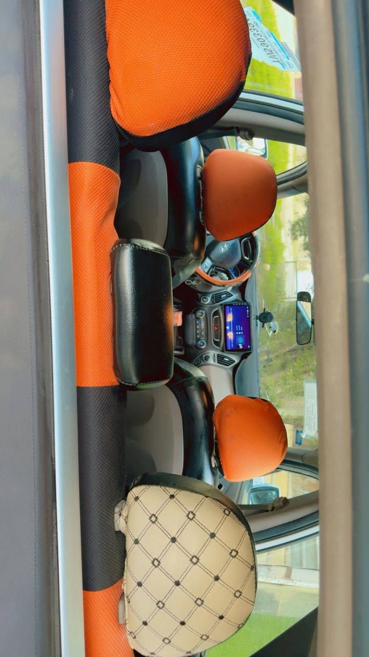 سلام عليكم توسان مديل 2015 خليجيه بيه بس بارد مكينه 2000
***********
