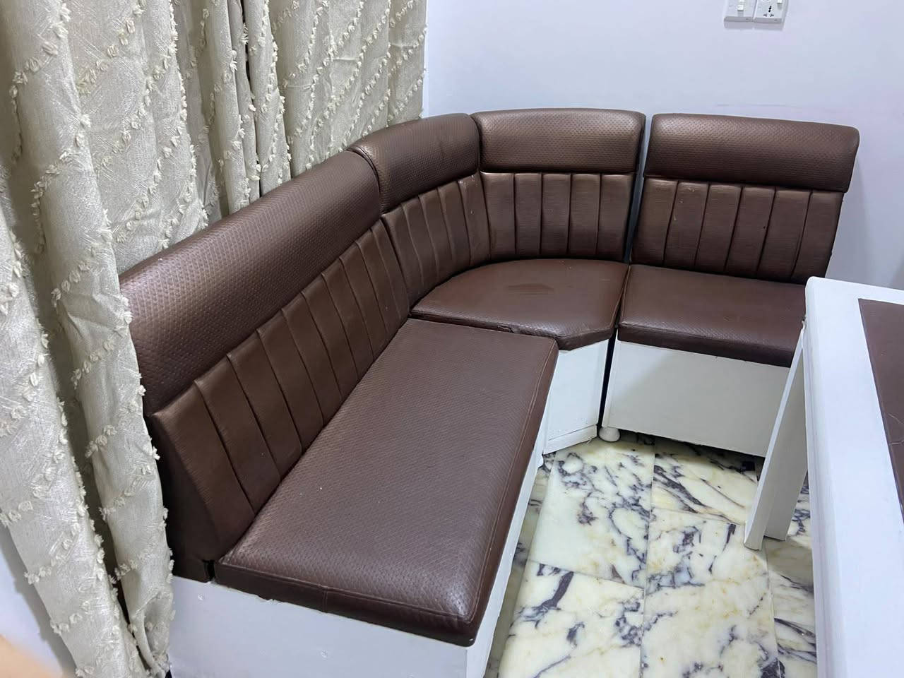 ميز كورنر سعر ٢٧٥ وبي مجال مكان بغداد الدوره


**إذا كنت صاحب هذا الإعلان وتريد حذفه لأي سبب، رجاءا أرسل رسالة إلى الدعم الفني**