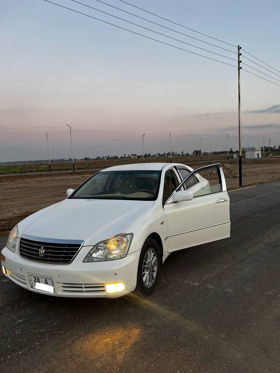 شاهينة موديل 2004
رقم نجف دولي بأسمي تحويل مباشر
مكفولة من الكص ونقل جثة ومن جميع الاصوليات 
كير ومكينة شرط كارتون
تبريد ثلج 
تخم تاير جديد
مشط ايسر بلاد
حدادية جديدة
حساس امامي خلفي 
6بصمات
كروز تثبيت سرعة
كامرة دوارة
ترحيب عند الاقتراب
السيارة استخدام شخصي ومامتعوبة مال جناي 
ماعايزة اي شي متصرف عليهة دينار 
السعر 149$
المكان النجف الاشرف
للتواصل ***********
