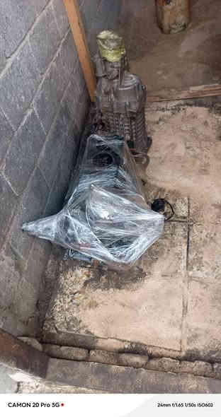 للبيع محرك وكير ستاركس مفتوح محرك بي فاره براص السعر3 اوراق ***********
