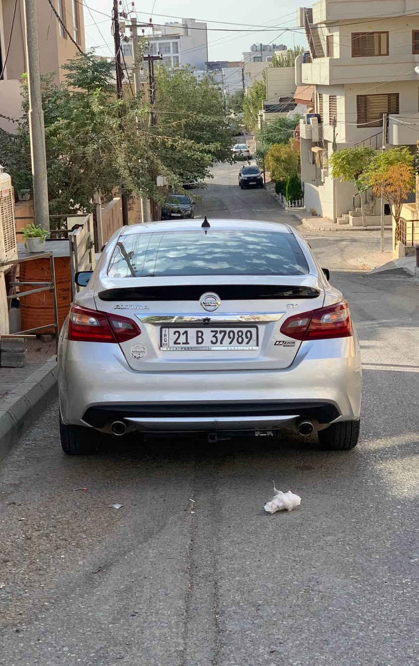 ،﷽

altima 2018  s special 
نیسان ئالتیمای ٢٠١٨ی مواسەفات s سپیشڵ رەنگی سلڤەر
ئەم سەیارەیە یەکێکە  ئالتیما تەیبەتەکان کە هۆگی پشتی هەیە شەریکەیە 💯
بە نسبەت بۆیاخ تەنها یەک پارچە بۆیاخی هەیە بۆنیتەکەی بە بێ ناو و تەنانەت ئێرباگیشی نەتەقیەوە 💯
تەنها ١٠٢.٠٠٠ هەزار کم رۆشتووە 💯
هەر کە کریومە بەرادی خاریجیم بۆ دانەوە کە گێری گەرمی نەبینیوە 💯 
گێر و مەکینە بەشەرت نەکراوەتەوە 💯
مواسەفات :
شەغال
شاشە گەورە
کامل تەحەکوماتی سەر سوکان
ویلی کەپە زۆر نابێ بۆی بەسراوە
کوشن کارەبایە
 مۆدی لێخورین ( normal w sport )
بەسمەیە و دوودەرگا بەسمەیە
سنوق کۆنترۆلە
کامل لید و بلاجیکتۆری سپی لەسەرە 
رادارە بەس ئیش ناکا 
چوار جام کارەبایە ...
سەنەوی و هەموو شتێکی تازەیە تا ٢٠٣١ 💯
تەحویل و غەرامە بەشرت 💯
نرخ : پەیوەندی بکە  
رەقەم شانسی : 1N4AL3AP6JC289450
*********** السليمانية, العراق
