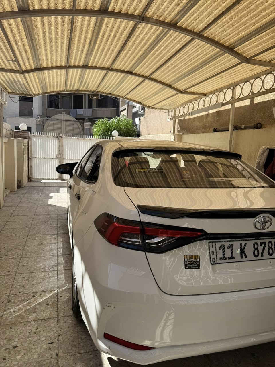 السلام عليكم كورلا هايبرد للبيع موديل 2024 السياره بيها بارد باب وجاملغ رقم بغداد باسمي نضيفه ماشيه 26 الف المكان بغداد 
الرقم ***********

