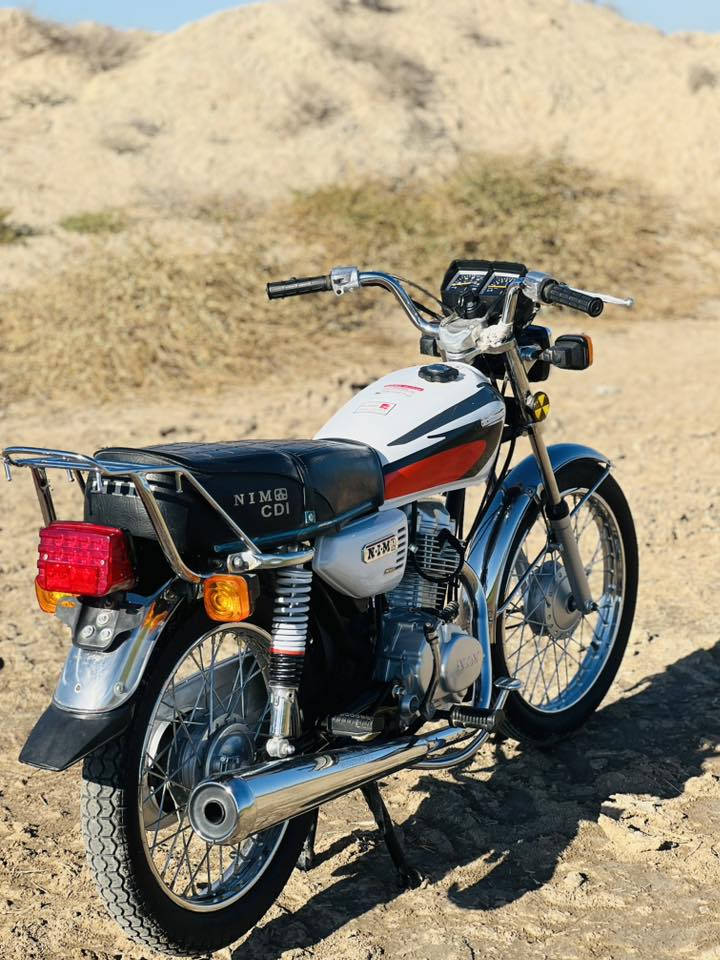 سلام عليكم للبيع نامه إيراني مديل 2025 أوراق سكنر كامله كفاله عامه من اي عيب شرعي 
نضيفه حيل
سعر 800 وبيه مجال عنوان ميسان ناحيت سيد احمد الرفاعي قضاء الميمون اتصال ***********
