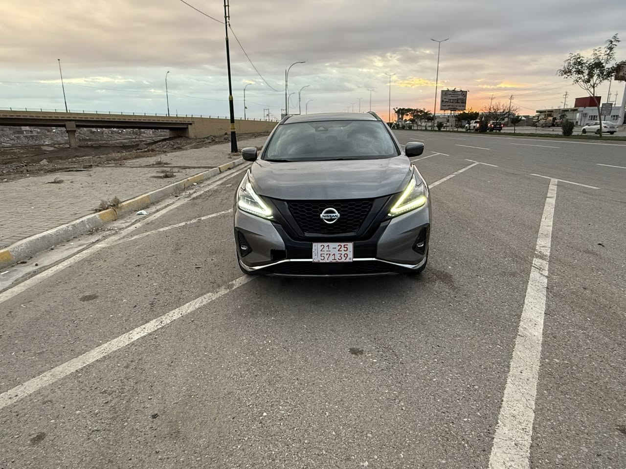 نيسان مورانو
2023
Sv awd
فول مواصفات 
بصمه
كشنات جلد 
كشنات هيتر
كشنين أمامي كهربائية 
شاشه كبير رادار جانبي
رادار امامي
رادار خلفي
لايتات led 
ليد امامي
جاملغ سكن صبغ بدون دواخل
مع ربع بونيت بدون دواخل بذون ايرباك
مكان سياره كركوك
***********
السعر ١٣٥ ورقه  ومجال بسيط
