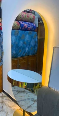 مراية • مستخدمة شهر • نضافه