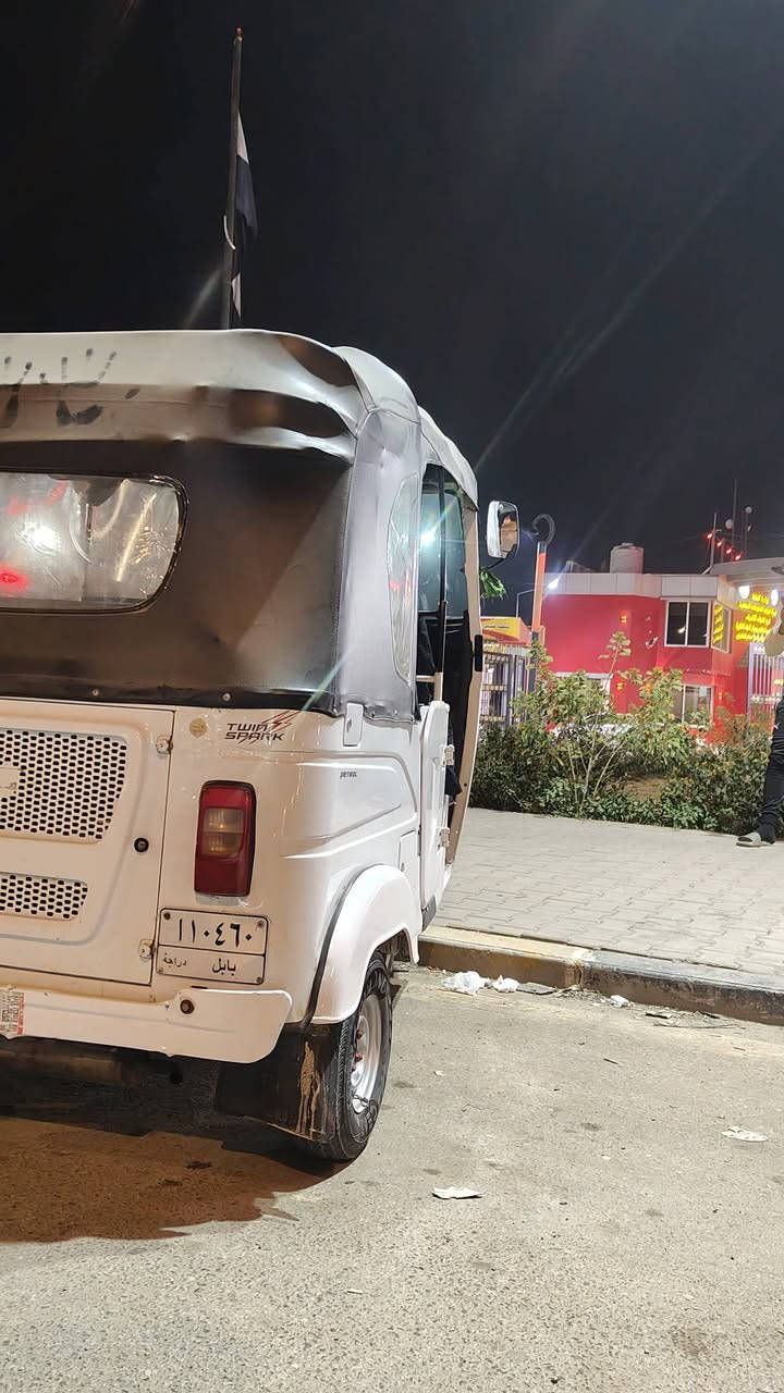 للبيع او مراوس 22 رقم وسنويه بيها بارد اقل شبر بلغد والباقي كله مكفول مكينه مكفوله  السعر 9 وبيها مجال ***********
