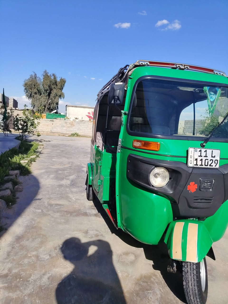 تكتك اثنين وعشرين مكان بغداد تقاطع  نهروان للبيع***********
