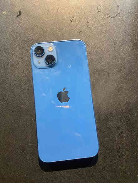 ايفون 13 ازرق
ايفون 13 ازرق 
ذاكره 128 
بطارية 80
وياه شاحنه وكارتونه 
سعر 425 بي مجال حك الجيه
عنوان مدينة الصدر قطاع سبعه 
***********
