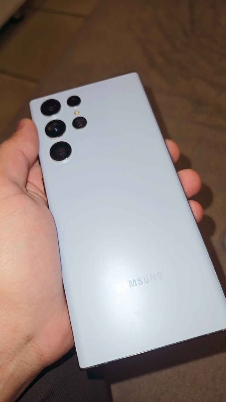 للبيع اس ٢٢ الترا 
S22 ultra  
جهاز وتر بروف يعني ما مفتوح ولا مصلح ولا بي أي شي شرط كفالة 
شرط فحص تجيب وياك بطل ماي و تغسلة يالة تاخذه 
جهاز ذاكرة 256 g 
رام 12g ram 
معالج Exynos 2200
الكاميرات الخلفية:
108 ميجابكسل (الرئيسية).
12 ميجابكسل (فائقة الاتساع).
10 ميجابكسل تقريب بصري 3×.
10 ميجابكسل تقريب بصري 10×.
الكاميرا الأمامية: 40 ميجابكسل. �
البطارية: 5000 ملّي أمبير، شحن سلكي حتى 45 واط، شحن لاسلكي 15 واط، وشحن لاسلكي عكسي.
سعر 550 الف و بي مجال 
مكاني النجف الأشرف 
و اي استفسار على الخاص و بخدمة 🤍 النجف, العراق


**إذا كنت صاحب هذا الإعلان وتريد حذفه لأي سبب، رجاءا أرسل رسالة إلى الدعم الفني**