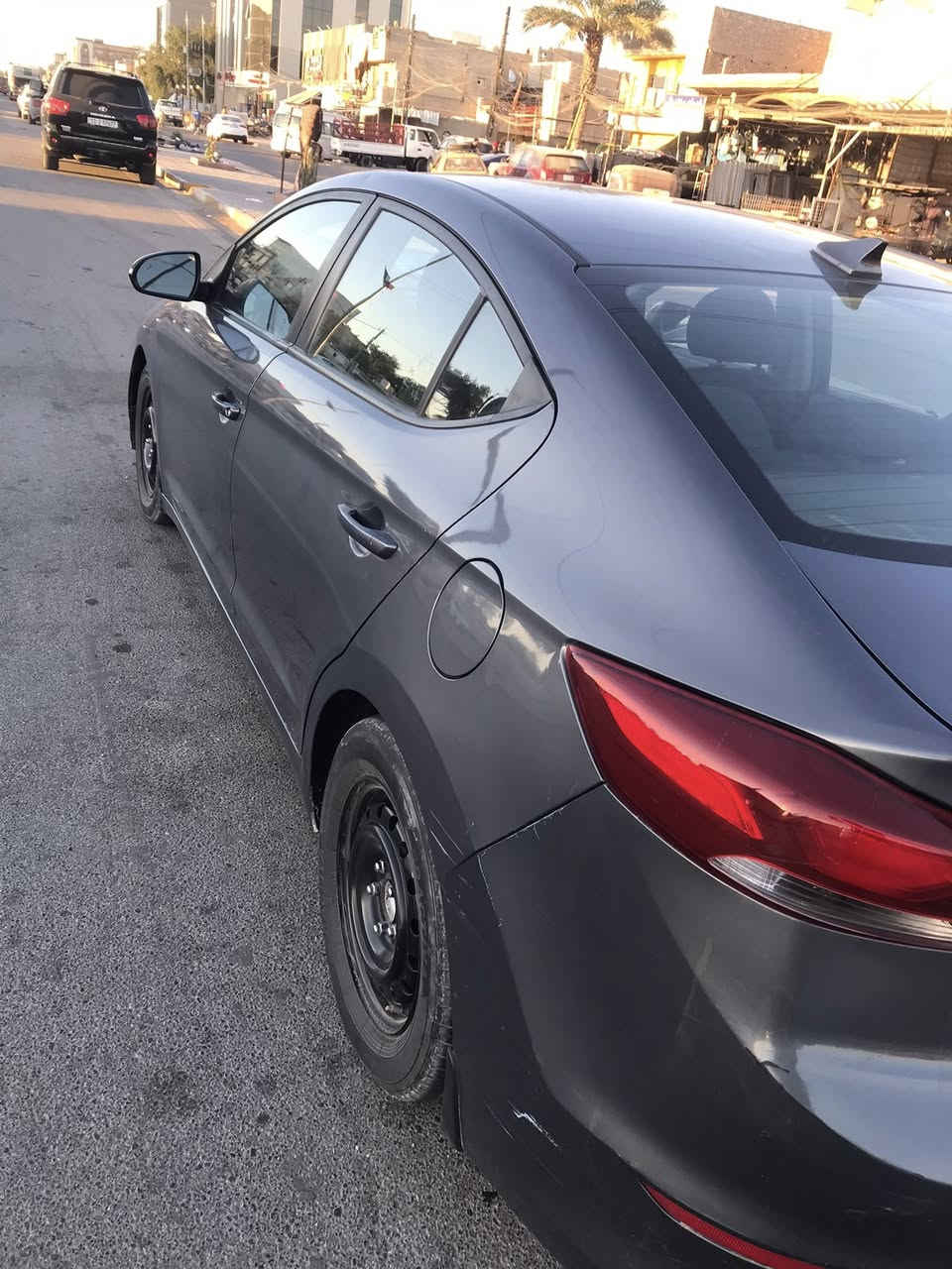 الانترا للبيع موديل 2018 فول سيارة فتحة بصمة تدفئة تبريد كشنات سنوية هزة جديدة مكاني بغداد حي العامل ***********
