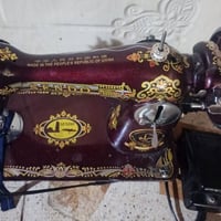 مكينة خياطة • شغاله • نضيفه