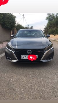 من رخصة الادمن سيارة نيسان التمةSR موديل 2023 فول مواصفات ما عدا الفتح...