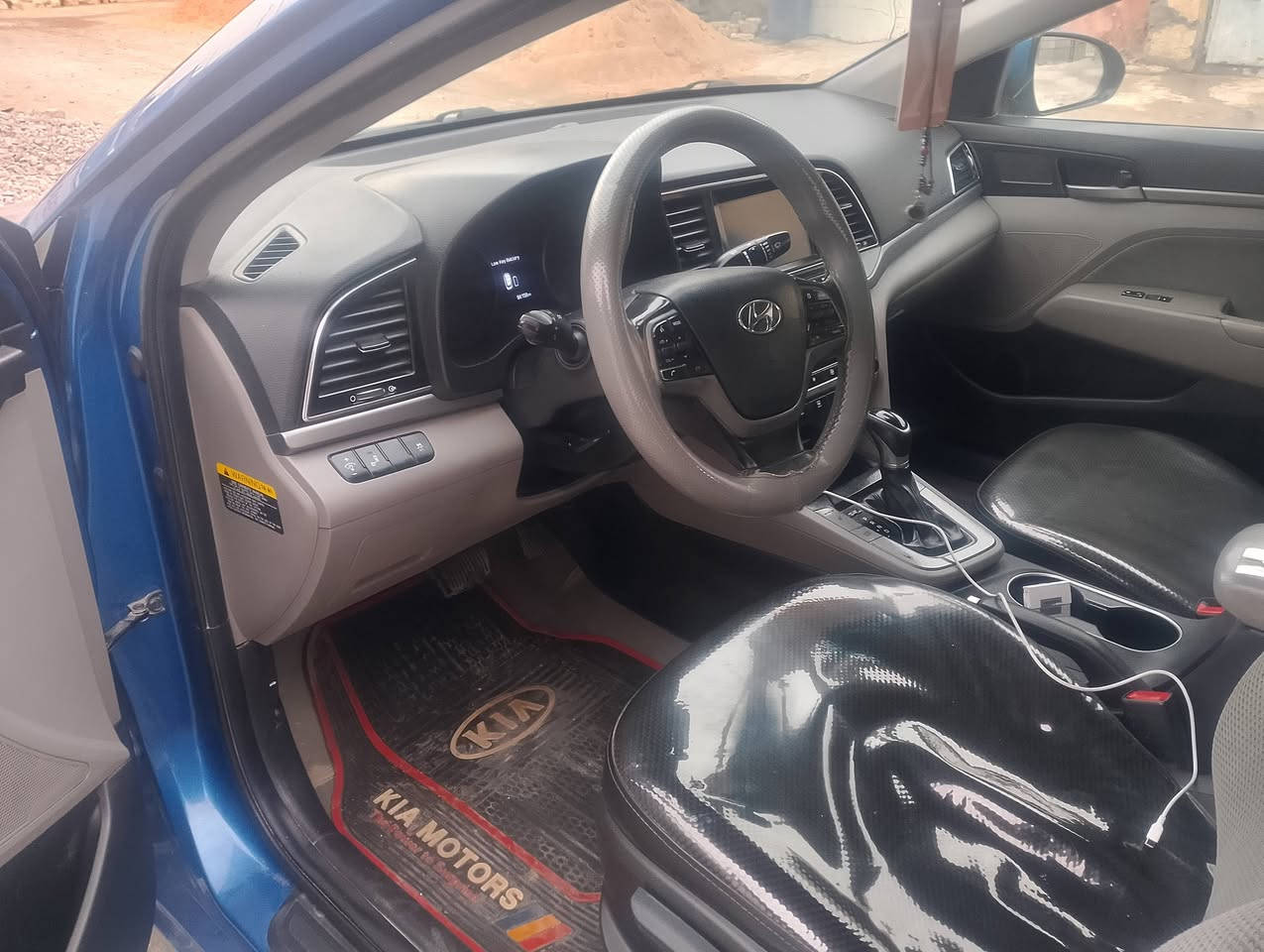 السلام عليكم النترا للبيع موديل 18
سياره نظيفه وحلوه مال جناي السعر 128ورقه وبيها مجال شيء قليل 
رقم تلفون ***********
