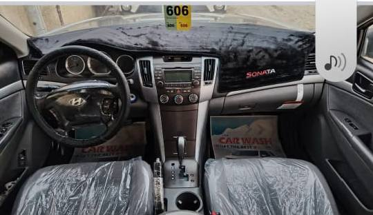 سلام عليكم سوناتا 2010وارد امريكي
محرك 2400مكفوله من الضربه أو الصبغ سيارة بلادية
جاهزة محرك وكيربحالة جيدة جدا تدفئه تبريد شغال شرط التحويل من المالك الشرعي مكينه وكير مكفولات شرط 
سياره حيل حلوه ونظيفه 
ماتحتاج مصرف جاهزه من كلشي 
رقم صاحب السياره 
***********
مكان السياره صلاح الدين تكريت
