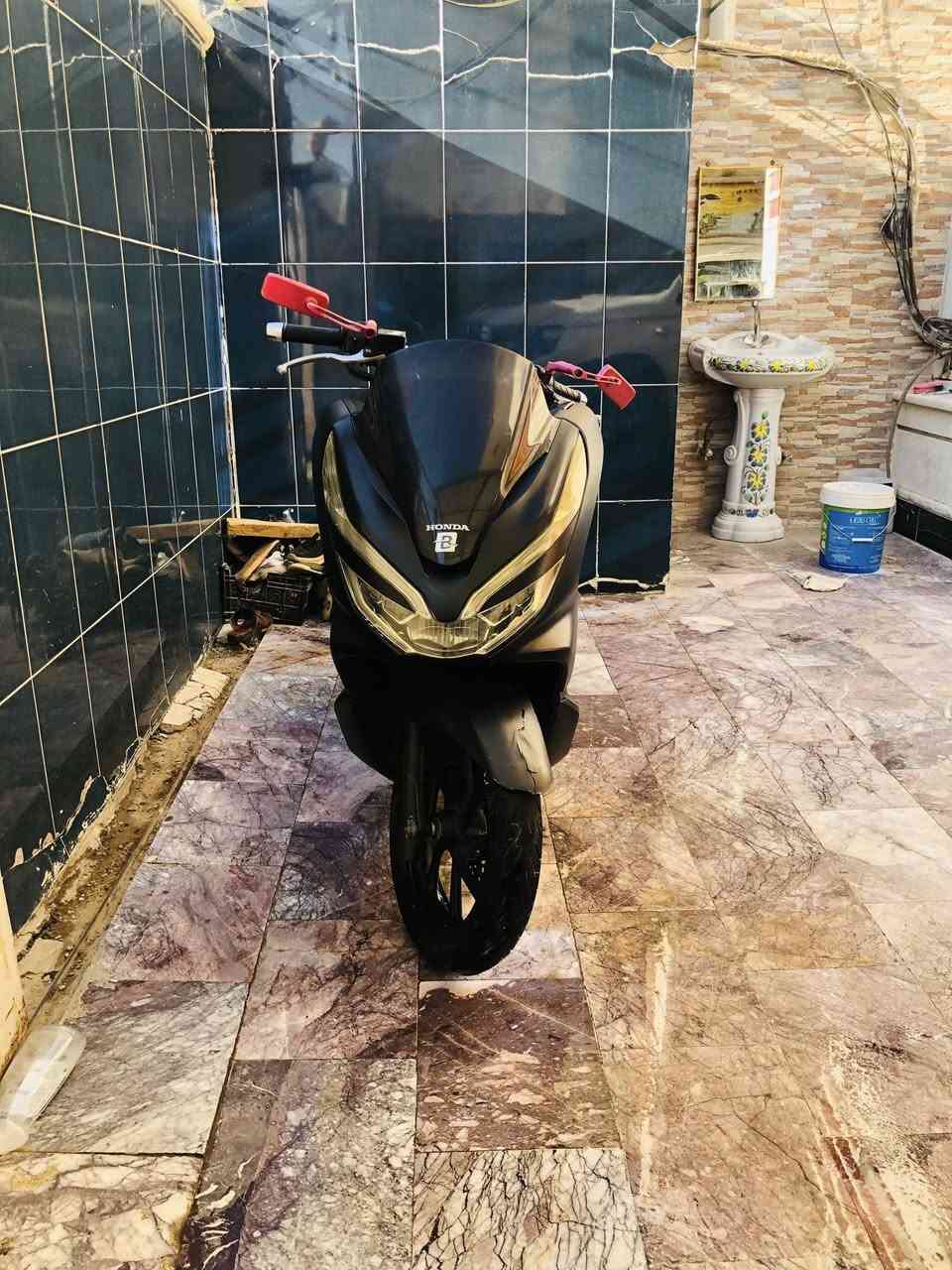 السلام عليكم
للبيع PCX ماليزي

الـجيـل الـثـالـث 

كفالة عامة 

حساس ازدحام 

استان كهرباء 

مكاني طالبية 

***********

