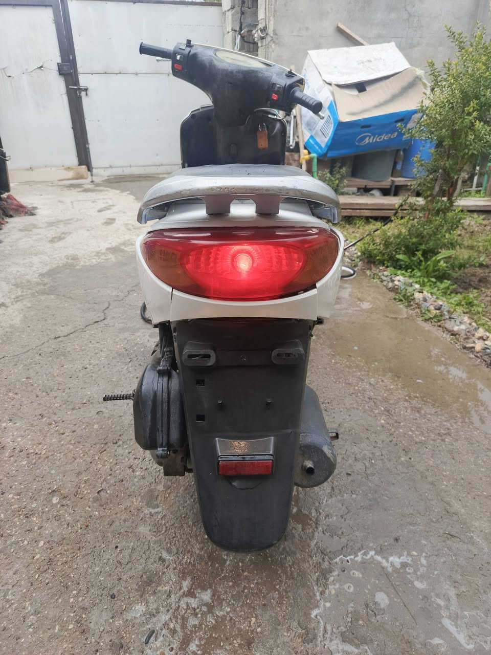 سلام عليكم بريز جاهزة مابيها نقص محرك كلجات سعر 350 وبيها مجال للطيبين مكاني بغداد ***********
