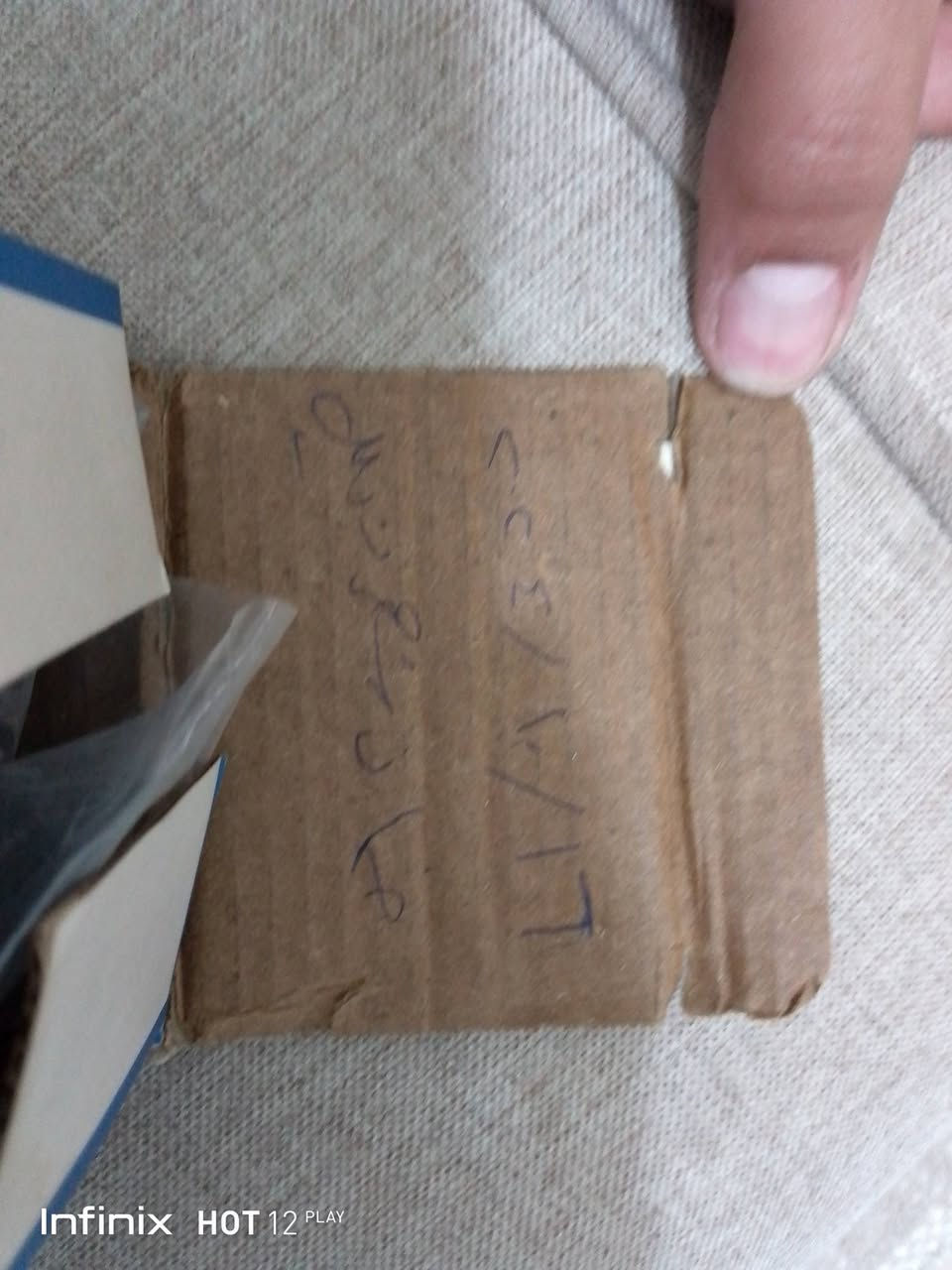 من رخصة صاحب الكروب السلام عليكم عندي كنترول تحكم مال النترا اعتقد مال 2018 او 2019 او 2017 السعر قيم واخذ للاستفسار ***********
