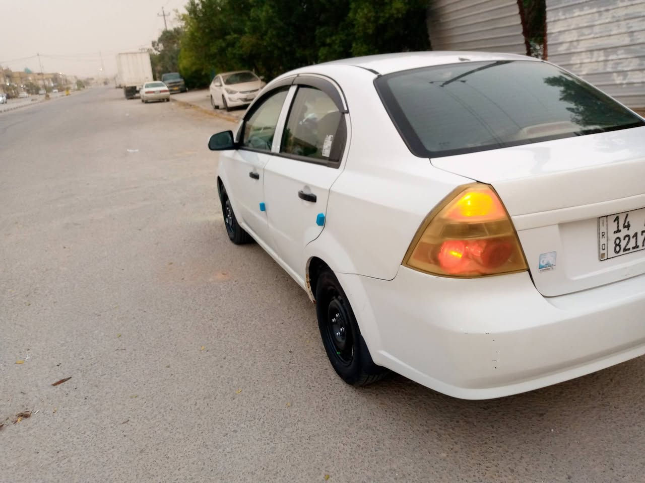 السلام عليكم أفيو موديل 11محرك مفتوح 1500كير اوتوماتيك خليجي تخم تاير جديد تبريد شغال بيه صبغ قليل بدون ضربة كهربائيات مابيهن اي نقص السيارة بإسمي للاستفسار ***********
