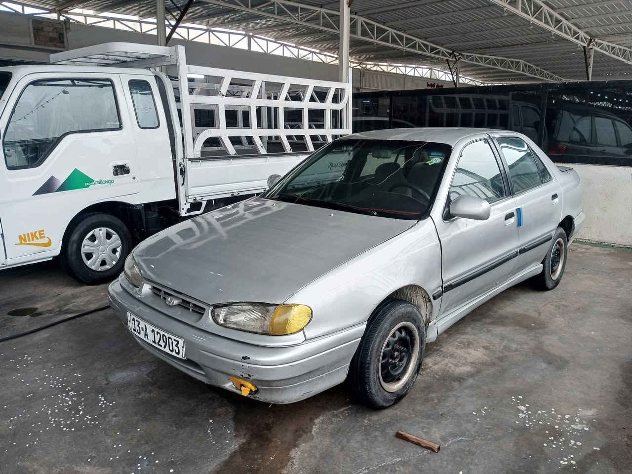 السلام عليكم النترا 95 موديل وعنوانها بغداد اليوسفيه ناحيه الرشيد سياره مصبوغه عام بدون ضربه سياره ماكينه نظيفه كير اوتوماتيك سعر25 رقم الهاتف ***********////-***********
