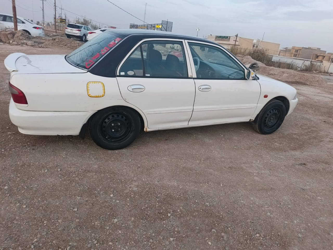 السلام عليكم سياره جاهزه وخير من الله موديل 2000 تخم تاير تبريد جاهزه سياره حلوه كفه مراوس مكاني واسط السعر 42 ***********
