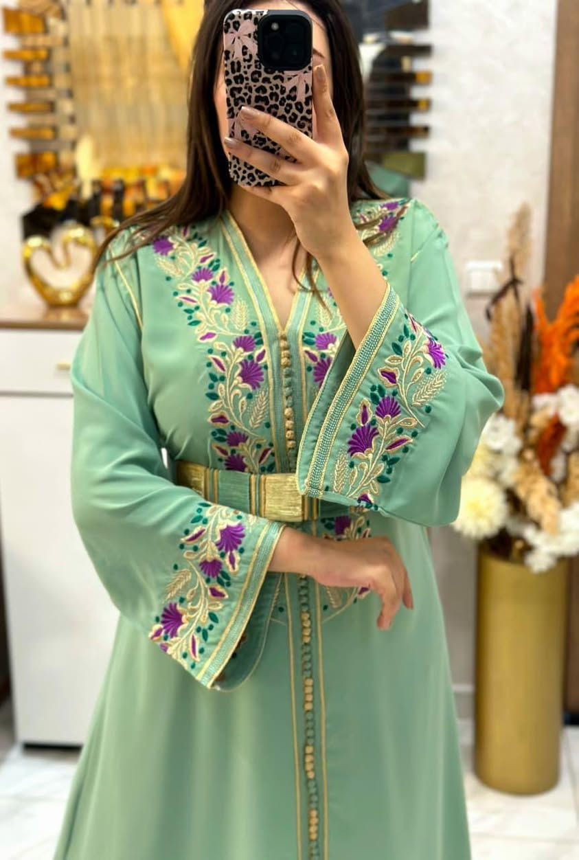 🟤💫  *الجديد   new* 💫🟤
__________________________

🟠قفطان أنيق فصالة مثالية 🛎  للافراح و المناسبات 
🟤ثوب كريب سامبل ✨من النوع الممتاز رطب و طايح 
🟠مخدوم بالطرز الرباطي بلقيطان و بالعقاد و بحزام انيق  بألوان متناسقة🟤 بجودة و إتقان 👌
🟠⚡متوفر بألوان رائعة ⚡

🟤المقاسات :M L XL XXL 

🟠 Tawsil fabor الدار البيضاء, المغرب


**إذا كنت صاحب هذا الإعلان وتريد حذفه لأي سبب، رجاءا أرسل رسالة إلى الدعم الفني**