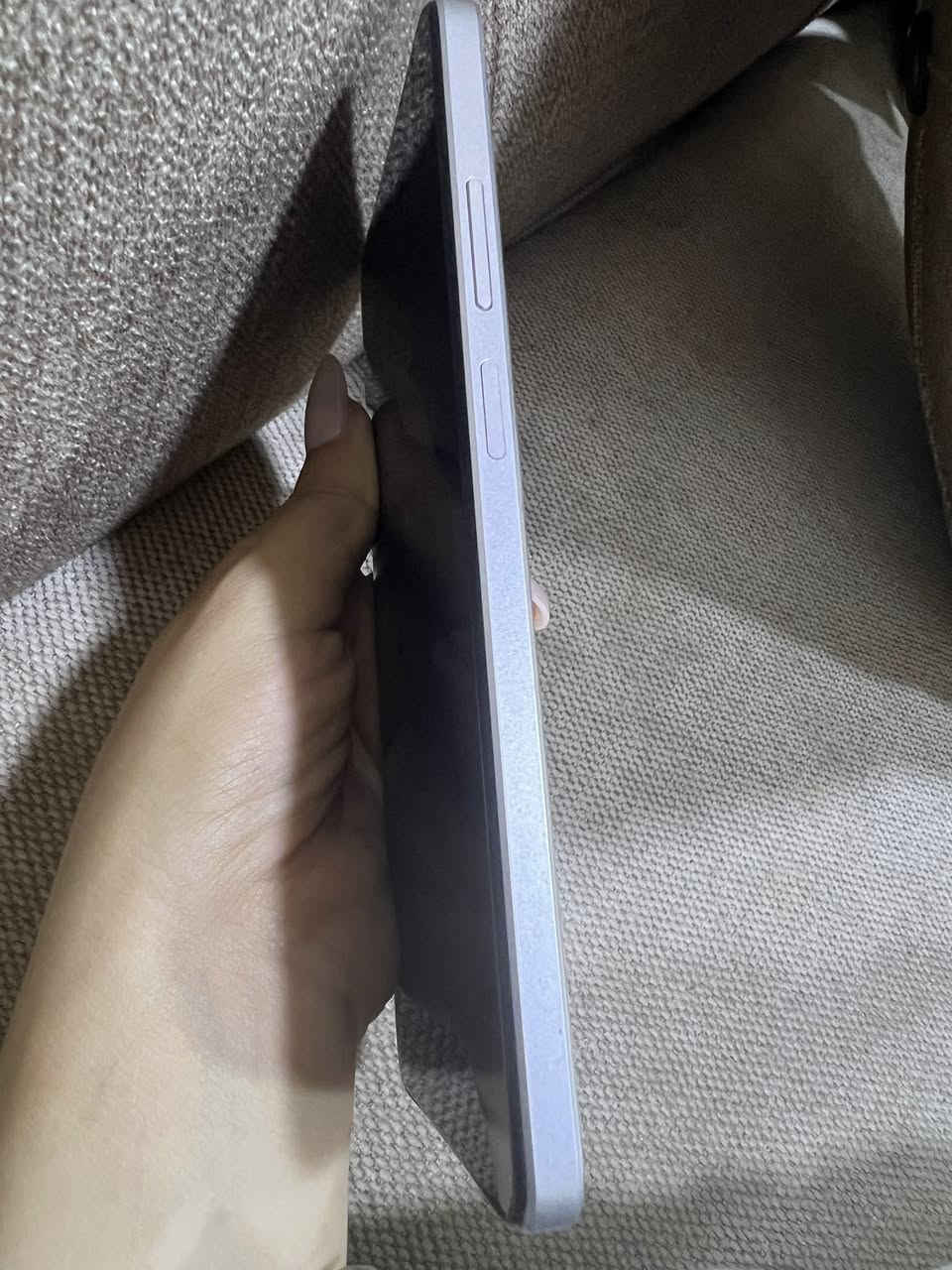 OPPO A40م
بسعر مناسب 
واخو جديد استعمال اسبوع بس لا زلغه ولا شخطه


**إذا كنت صاحب هذا الإعلان وتريد حذفه لأي سبب، رجاءا أرسل رسالة إلى الدعم الفني**