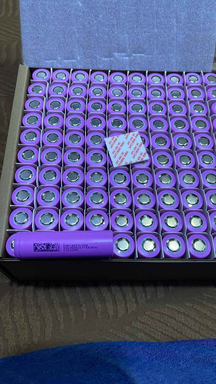 السلام عليكم تتوفر بطاريات 
بسعة ٢٦٠٠ بسعة تفريغ ٥ سي ب٢٠٠٠ للقطعة 
تتوفر بطاريات بقياس ٢١٧٠٠ بسعة ٥٠٠٠ ملي امبير بسعة تفريغ ٥ سي سعر القطعة ٢٢٥٠ الأسعار جملة فقط


**إذا كنت صاحب هذا الإعلان وتريد حذفه لأي سبب، رجاءا أرسل رسالة إلى الدعم الفني**