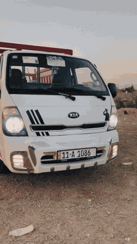 سلام عليكم 
كيا حمل 2015 رقم بغداد انكليزي 
محرك 2700 مفتوح سياره مكفوله 
(السعر 103 )الرقم ***********
العنوان بغداد مدينه الصدر
