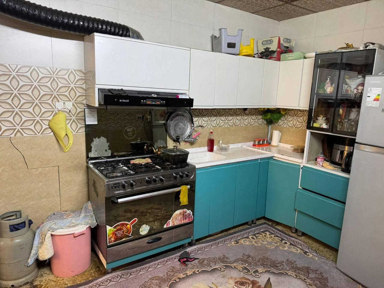 بيت 🏠 للرهن 100م نظيف 
السعر 22

الموقع 📌 الحولي خلف الملعب

 يحتوي غرفه واستقبال مطبخ صاله وصحيات  

@سيد مقتدى
للتواصل 
***********
