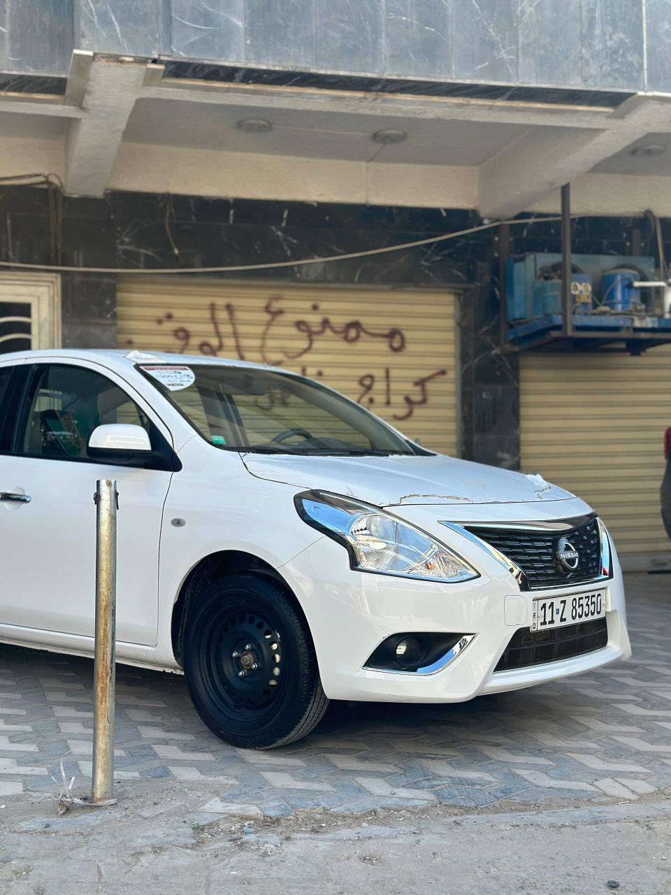 نيسان سني هندي ام البليته الزرقه مديل ٢٤ ماشيه ١٥ الف مكفوله من كل ملاحضه مصروف عليه دوشمه وتغليف البوب راضيات السياره استخدام شخصي مكان السياره الدوره السعر ١٣٨ وبيه مجال رقم بغداد إنكليزي تحويل مباشر رقم ***********
