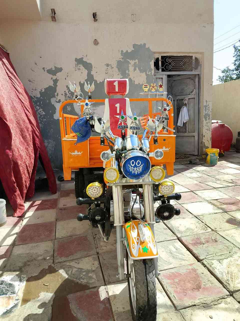 سلام عليكم متيار جاهزه نوقص قليله كلش محرك ثاني تبديله دهن رقمي خاص ما جاوب *********** سعر مليون وثمنميه وبيه مجال حك جيه
