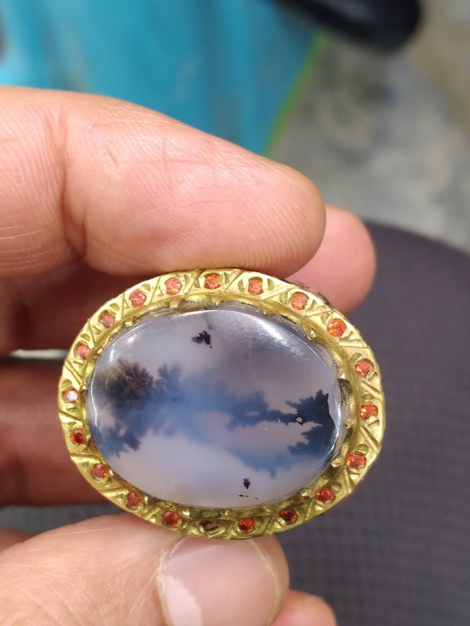 تحفه يماني صياغه يدويه ثقيله ٣٣ غرام . مطعم بتاج وياقوت الأحمر
السعر ١٦٥ مع التوصيل


**إذا كنت صاحب هذا الإعلان وتريد حذفه لأي سبب، رجاءا أرسل رسالة إلى الدعم الفني**