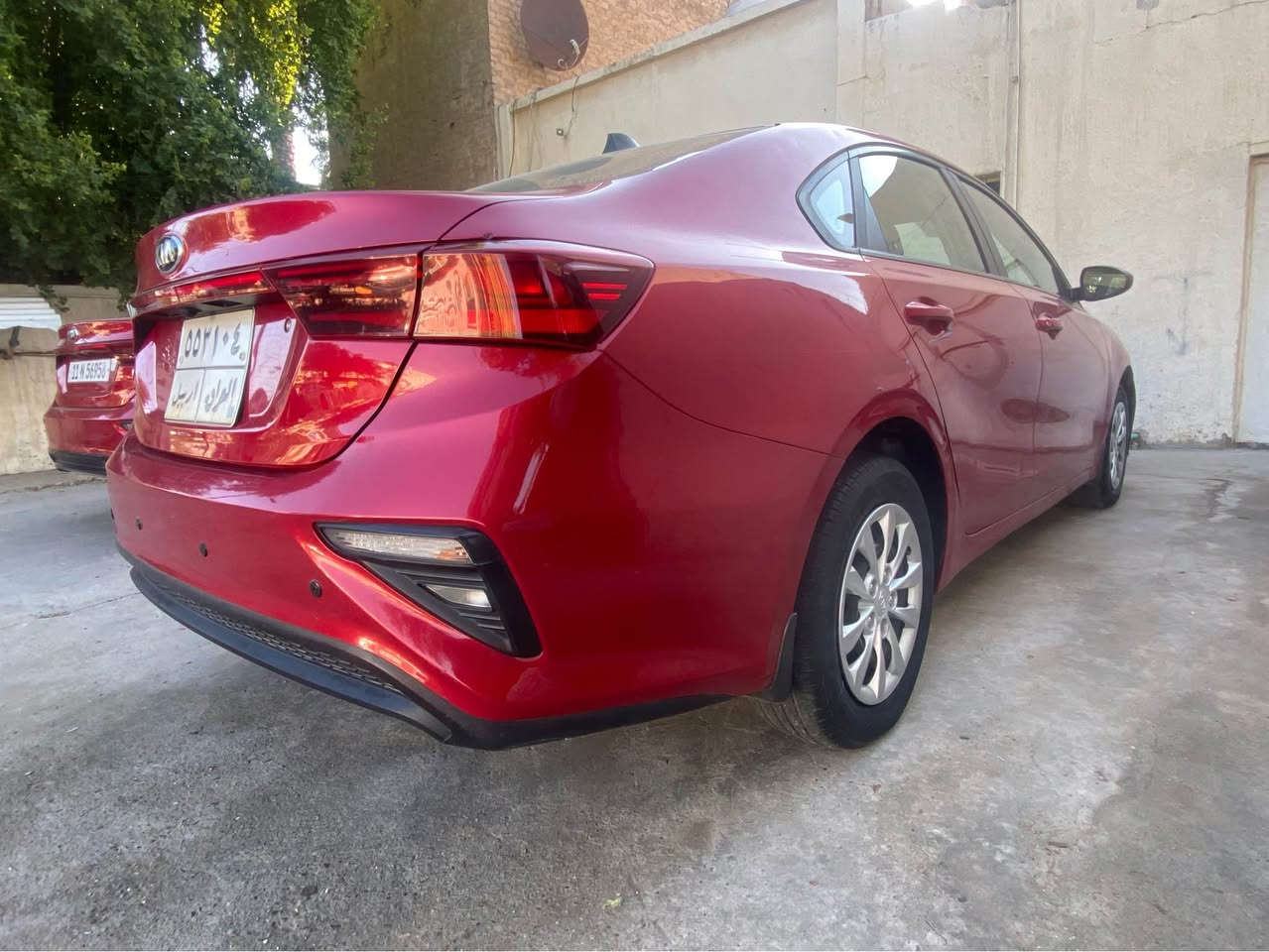 السلام عليكم 
لبيع لبيع فقط. 
رجآ.  اقرا منشور قبل الاتصال.       السعر 128.  
كيا سيراتو  2019 
تحكم استيرن. 
شاشه لمس.  كامراه دواره 
حساس خلفي 
ارضيه جلد. مغلفه 
كشنات مغلفه 
ماشيه 89. Km
بيهه باب السايق صبغ فقط.   هلال بارد ماشر بل صور 
مكينه كير.   كفاله من فتح 
صدر امامي خلفي. تخم تاير جديد 
مكان سياره بغداد.      اتصال فقط 
*********** بغداد, العراق
