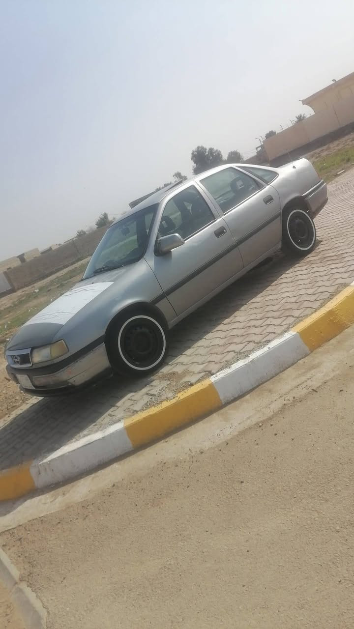 اوبل فيكترا موديل 94 بيع مستعجل سياره ما بيها ولا ضره بيها نواقص بالداخل فقط محرك 16  غايش سنوية من  منتهيه21 عريض وارد يابان سياره اهلالت ما معمره سياره جديده ما بيها اي نقص محرك لا صرف ولا بخار صدر نص عمر سعرها 31 بها مجال عنوان كركوك محافظه جديده غير متواجد على الفيسبوك رقم الهاتف  ***********
