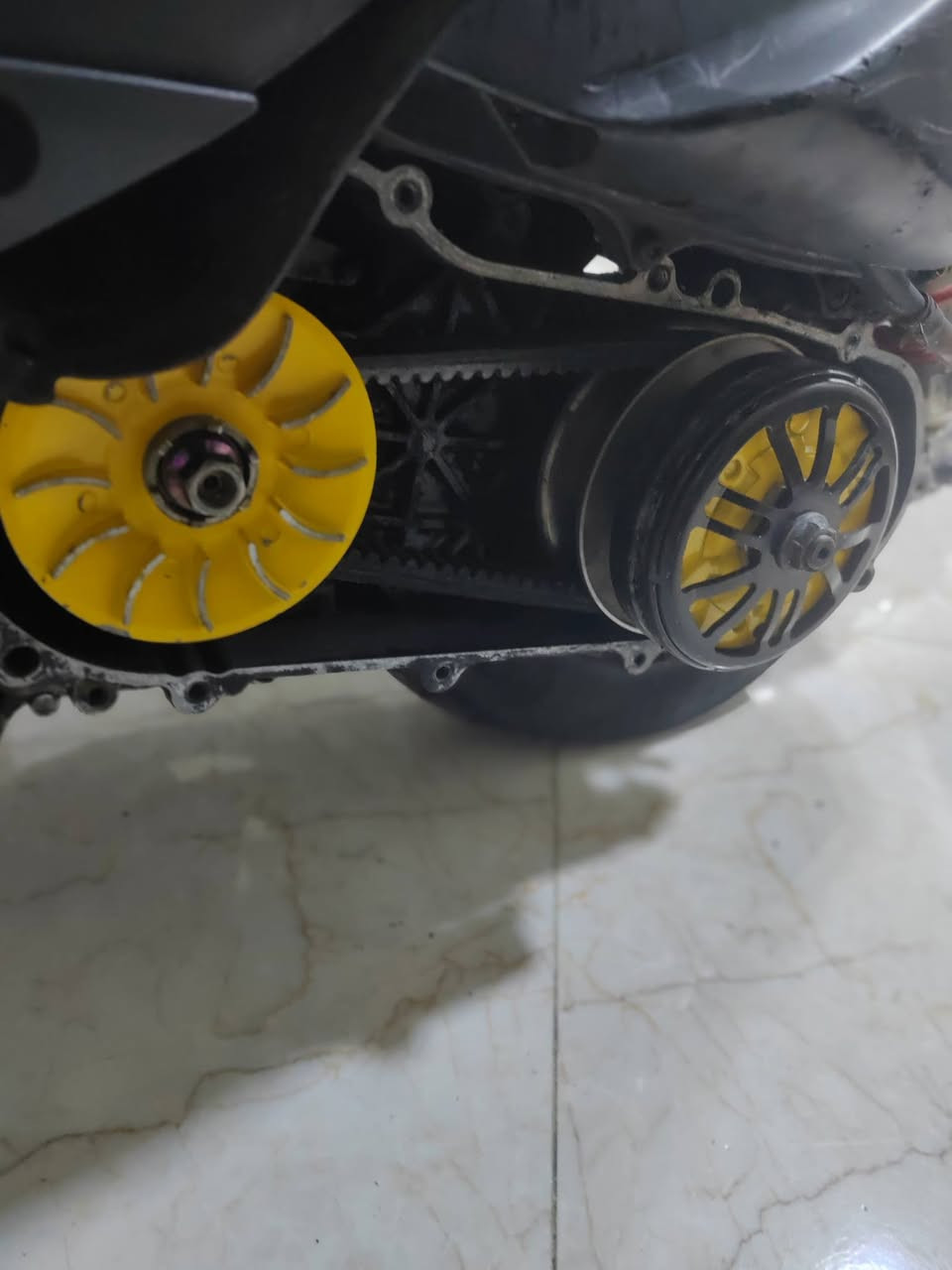 سلام عليكم دراجه ثعلب للبيع🌹
الدراجه مزوده صالنصه اصليه كلجات رياضي فراك  وكم شغله بعد الدراجه كلش حلوه ومابيه اي عيب ومابيه اي نقص نكره سلف شلعه ومعدل تشك الكاع كله شغاله لايت اشاير بك لايت دراجه نصبته كلش حلوه مال جناي السعر ٦٢٥ المكان بغداد الدوره الرقم ***********
