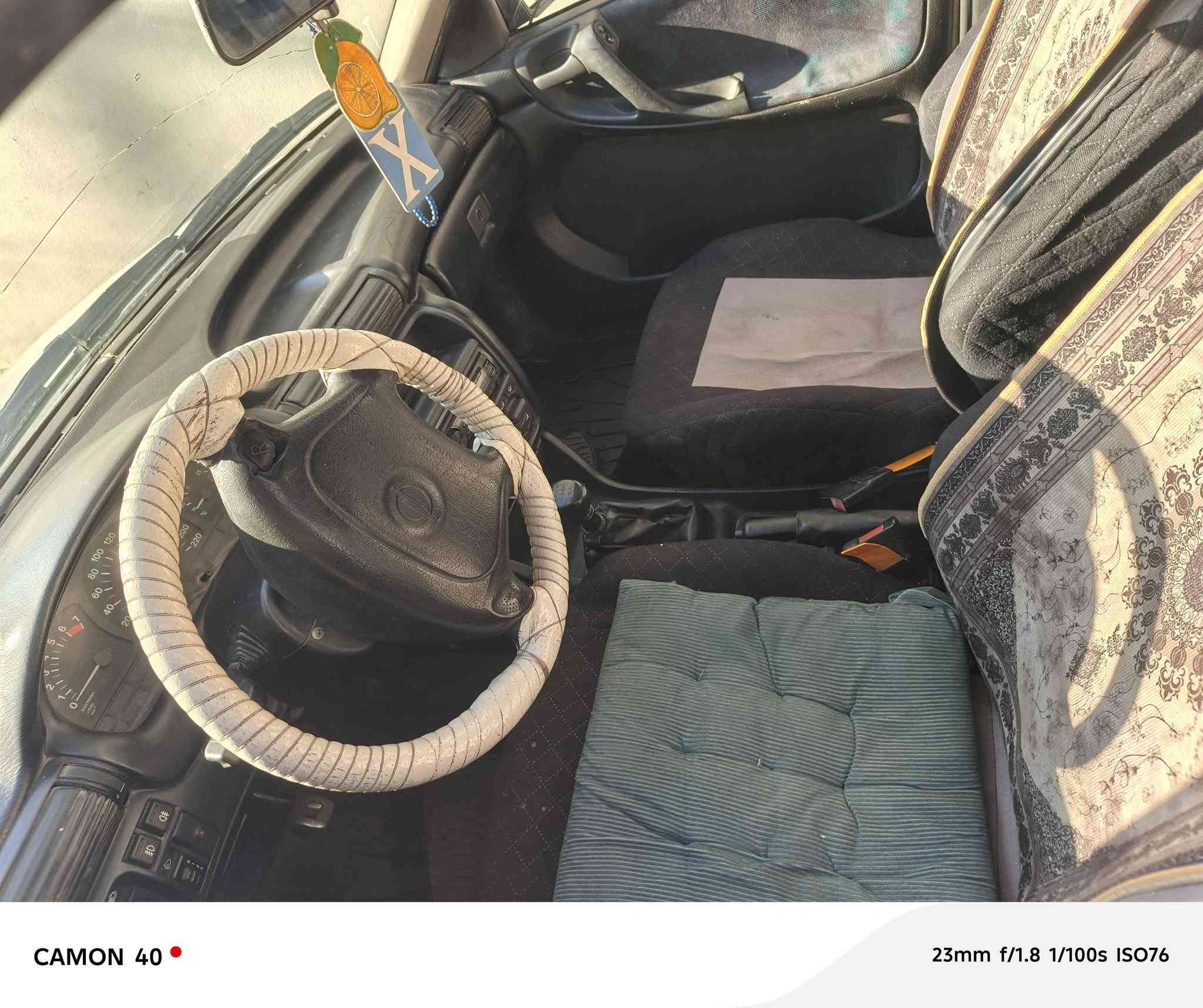 اوبل استرا موديل 1995 وارد ياباني 
تبريد 
تدفئة 
رقم بغداد 
مكينة كير شرط مال كصه نوزل المرغوب 
سنوية ساقطة 
بيها مكانات صبغ انطيك حزام فقط للجمالية مابيها اي ظربة السيارة 
السعر 45 
***********
***********
